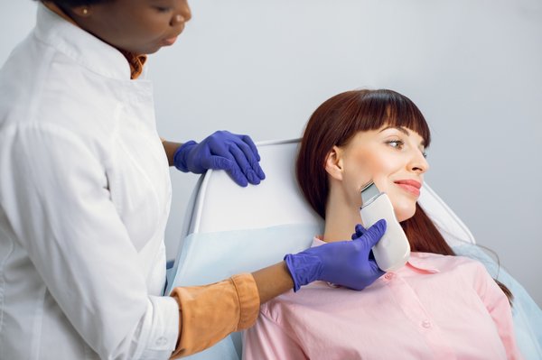 Dermatologue à paris : dermatologie médicale et esthétique - prenez rdv en ligne